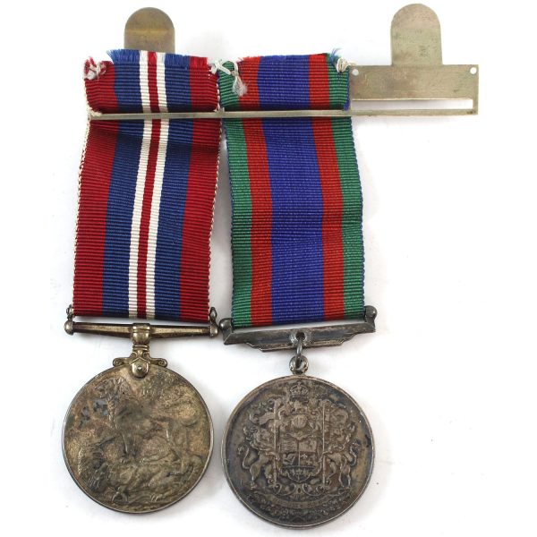 Pair of Canada WWII Medals: CSVM & War Medal, Silver, 2Pcs (Toned) Discount