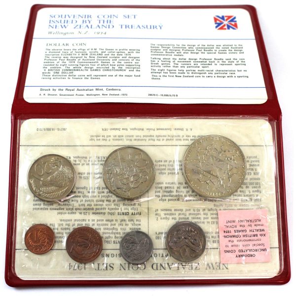 1974 New Zealand Souvenir Collector Coin Set (Light Toning) For Sale